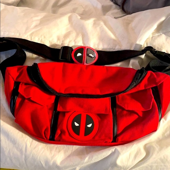 deadpool fanny pack